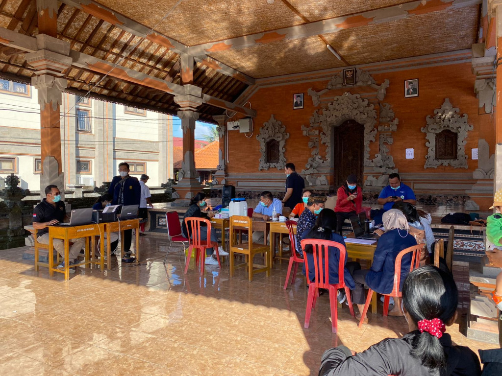 Pelayanan Vaksinasi Booster, Kepada Masyarakat Desa Petang di Br Dinas Petang Dalem